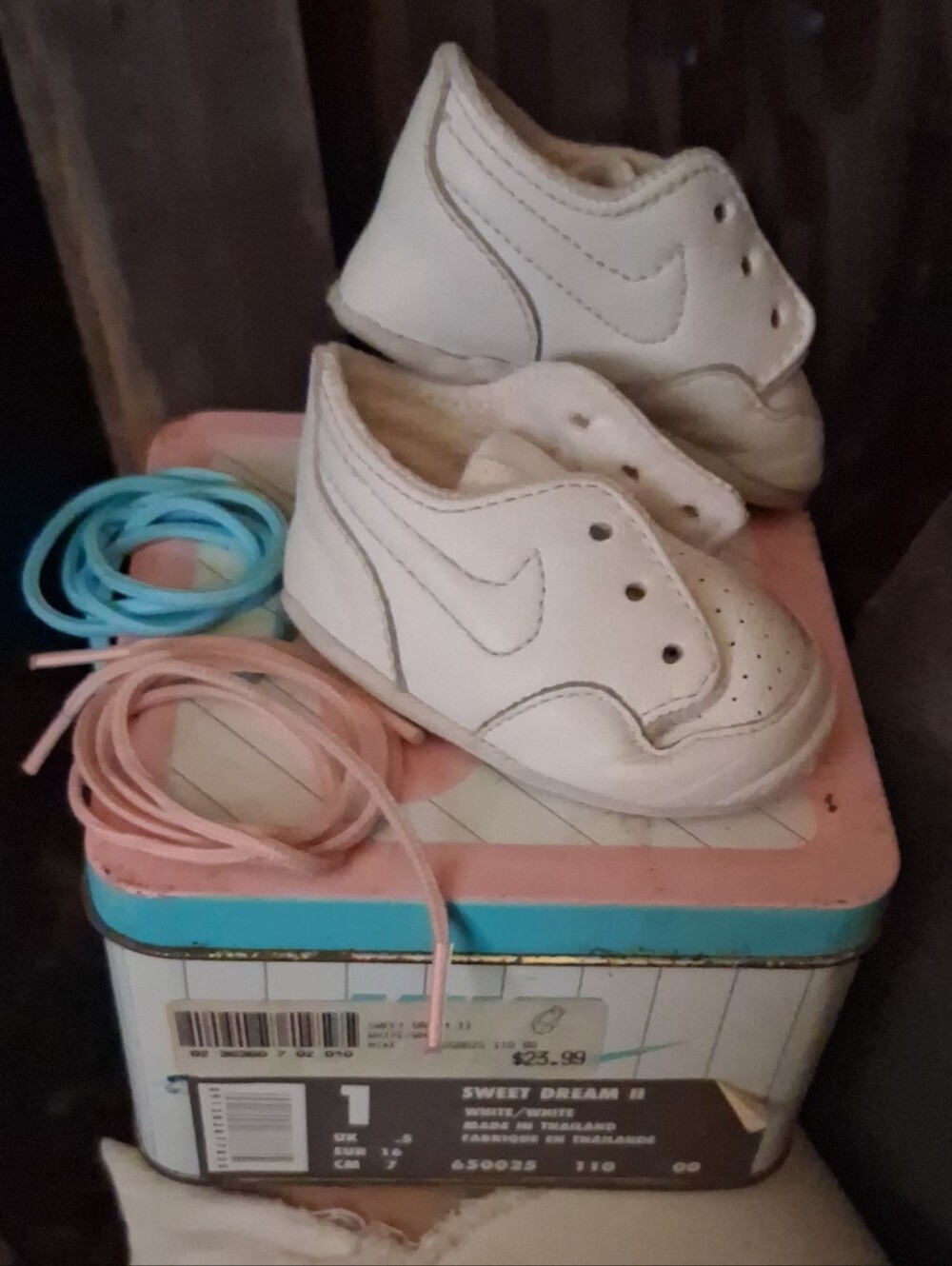 Vtg 1994 Nike Sweet Dream II Baby Crib Shoes Size 1 White OG Tin RARE